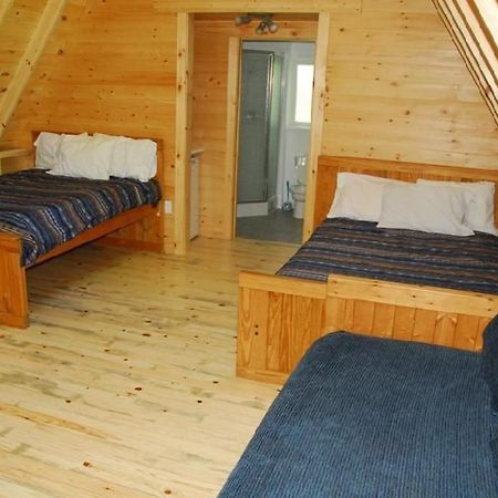 Wilderness Tours Rafting Resort Foresters Falls Екстер'єр фото