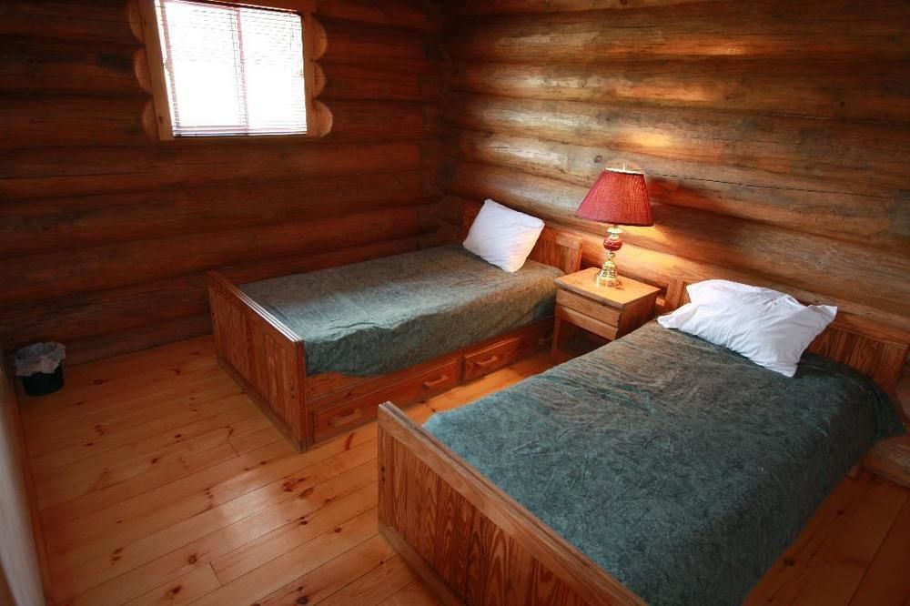 Wilderness Tours Rafting Resort Foresters Falls Екстер'єр фото