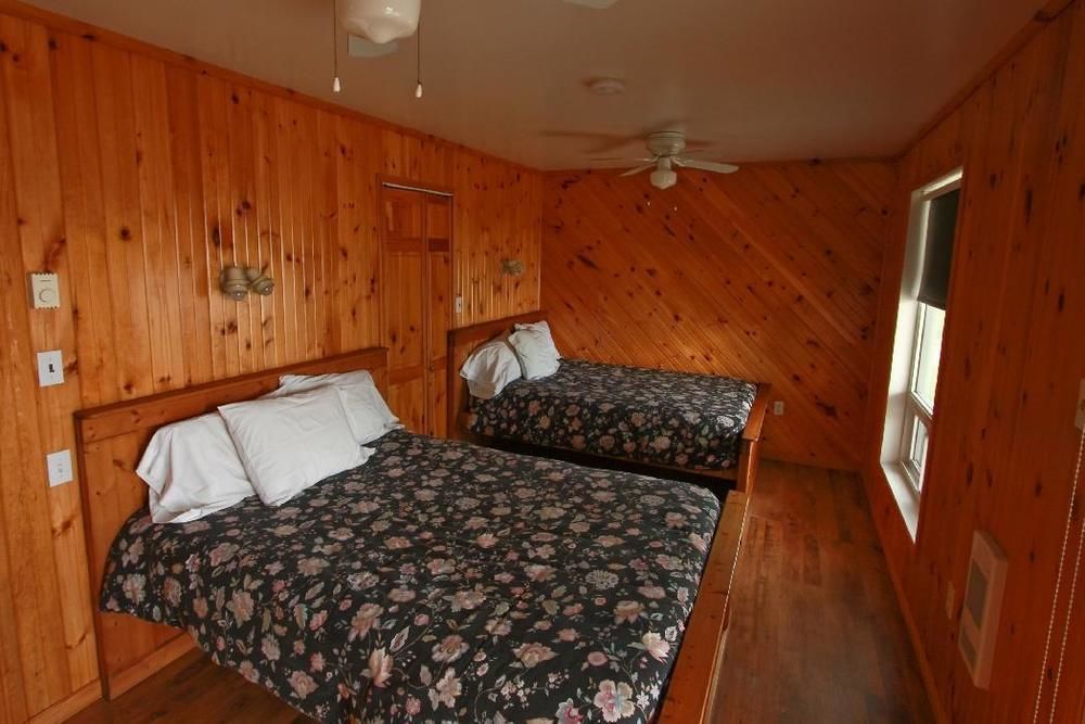 Wilderness Tours Rafting Resort Foresters Falls Екстер'єр фото